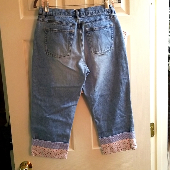 💐VINTAGE MODA INTERNATIONAL FLORAL TOP WITH MATCHING FLORAL CUFF JEANS 🌸💐 - Picture 6 of 13